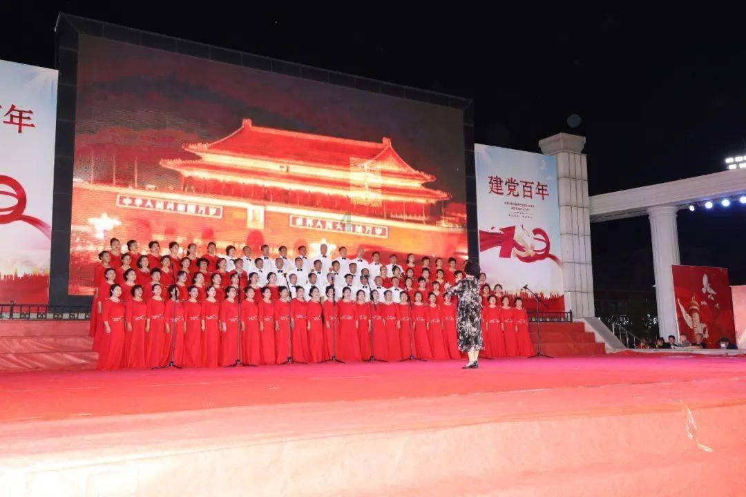 夏克立强调自己从未家暴,黄嘉千身上的伤是自己抓的